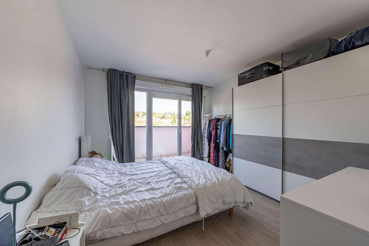 Appartement à CORBEIL-ESSONNES