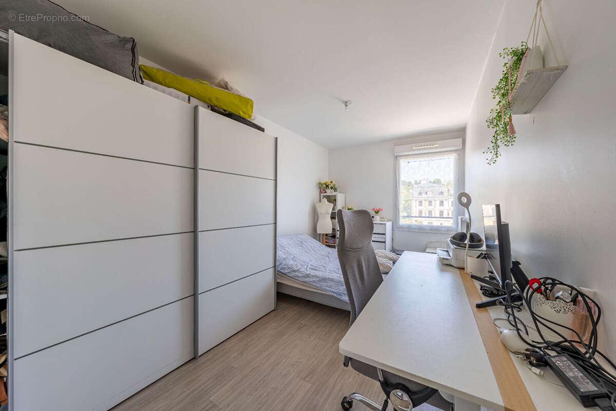 Appartement à CORBEIL-ESSONNES