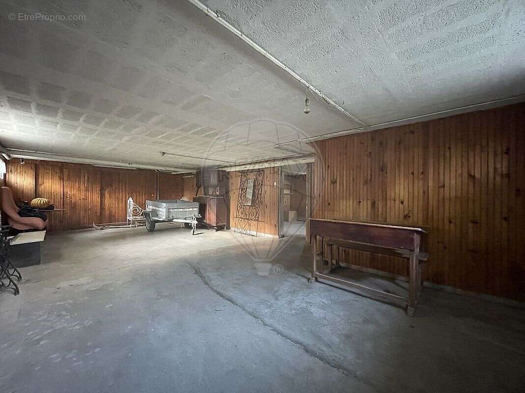 Maison à SAINT-JULIEN-LES-VILLAS