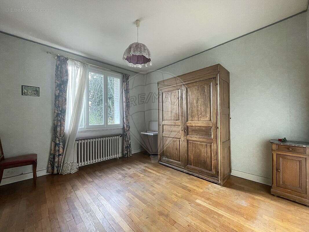 Maison à SAINT-JULIEN-LES-VILLAS