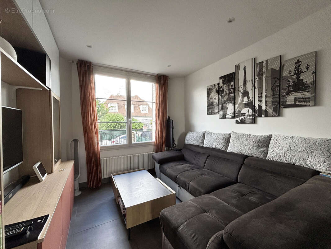 Maison à SARTROUVILLE