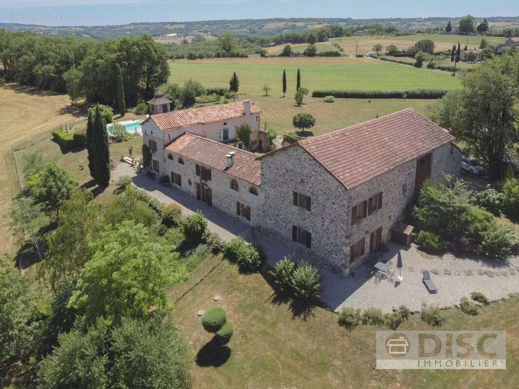 Maison à SAINT-MARTIN-LAGUEPIE