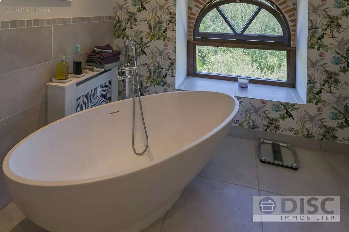 Maison à SAINT-MARTIN-LAGUEPIE