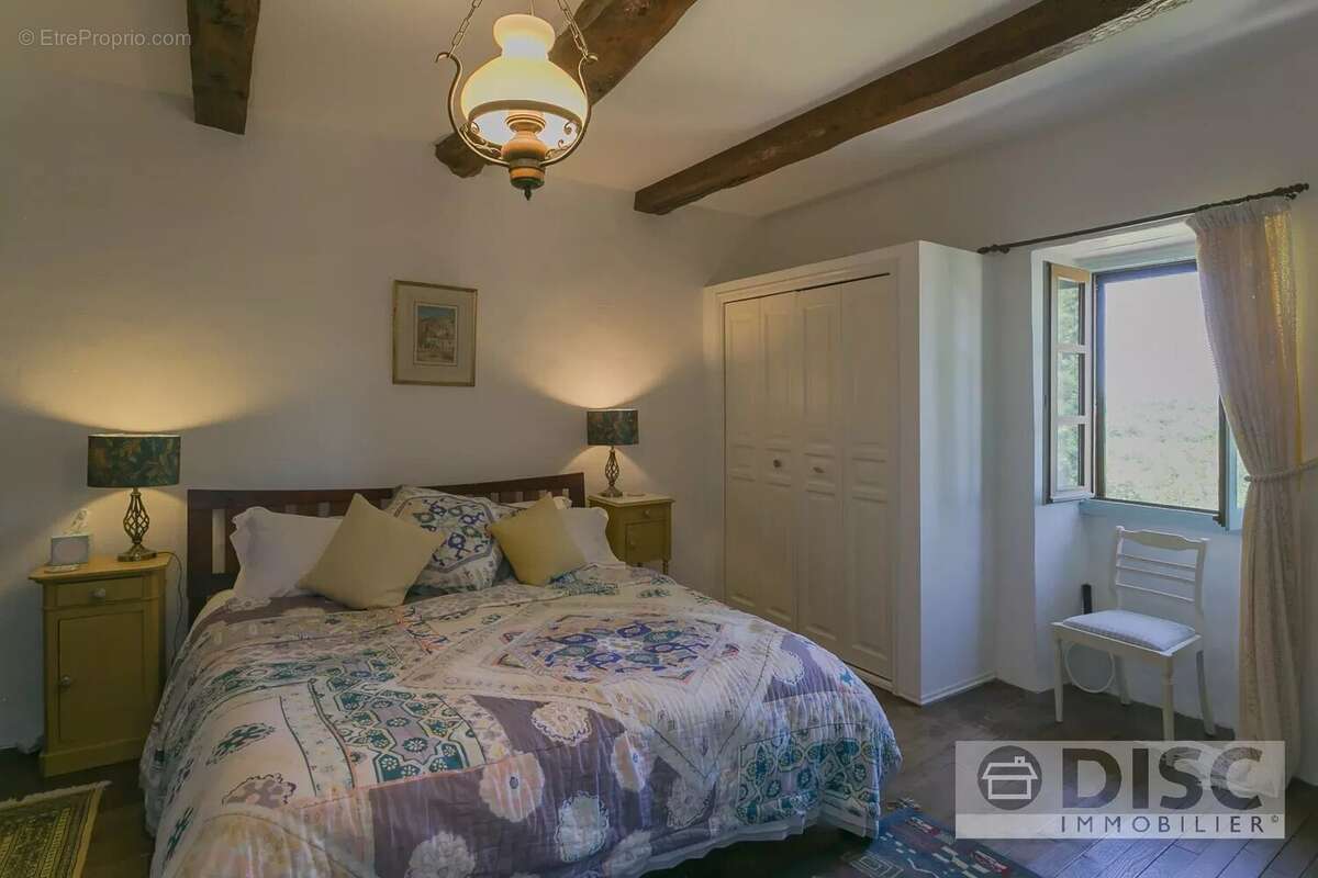 Maison à SAINT-MARTIN-LAGUEPIE