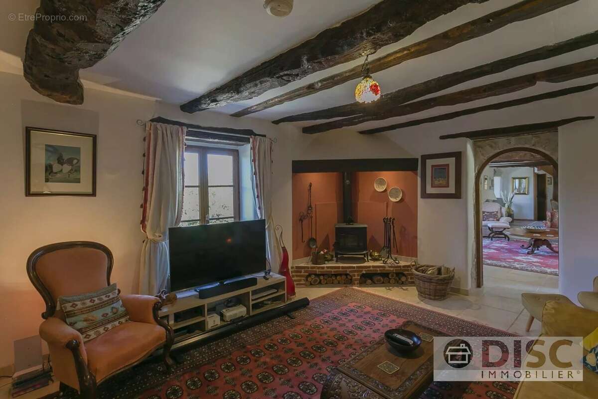 Maison à SAINT-MARTIN-LAGUEPIE