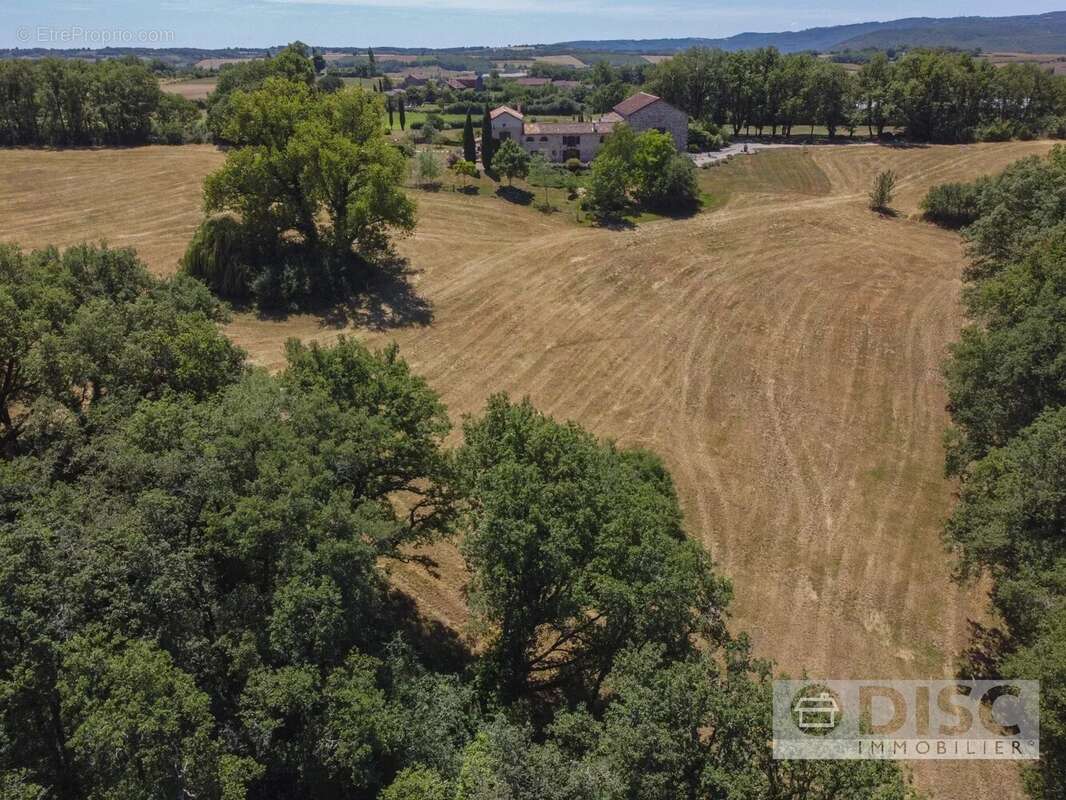 Maison à SAINT-MARTIN-LAGUEPIE