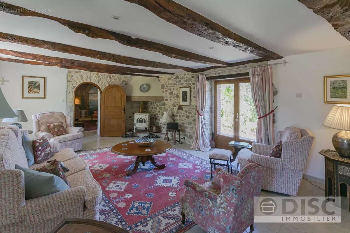 Maison à SAINT-MARTIN-LAGUEPIE