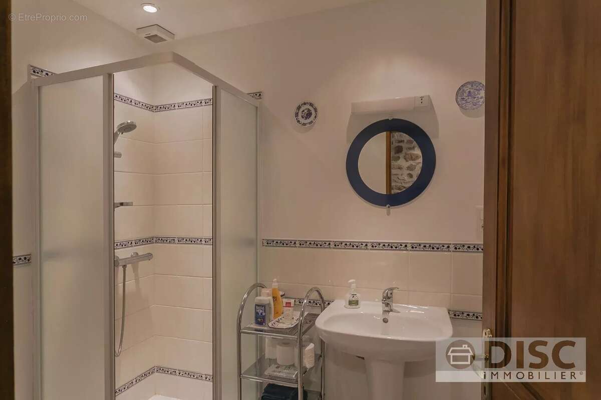 Maison à SAINT-MARTIN-LAGUEPIE