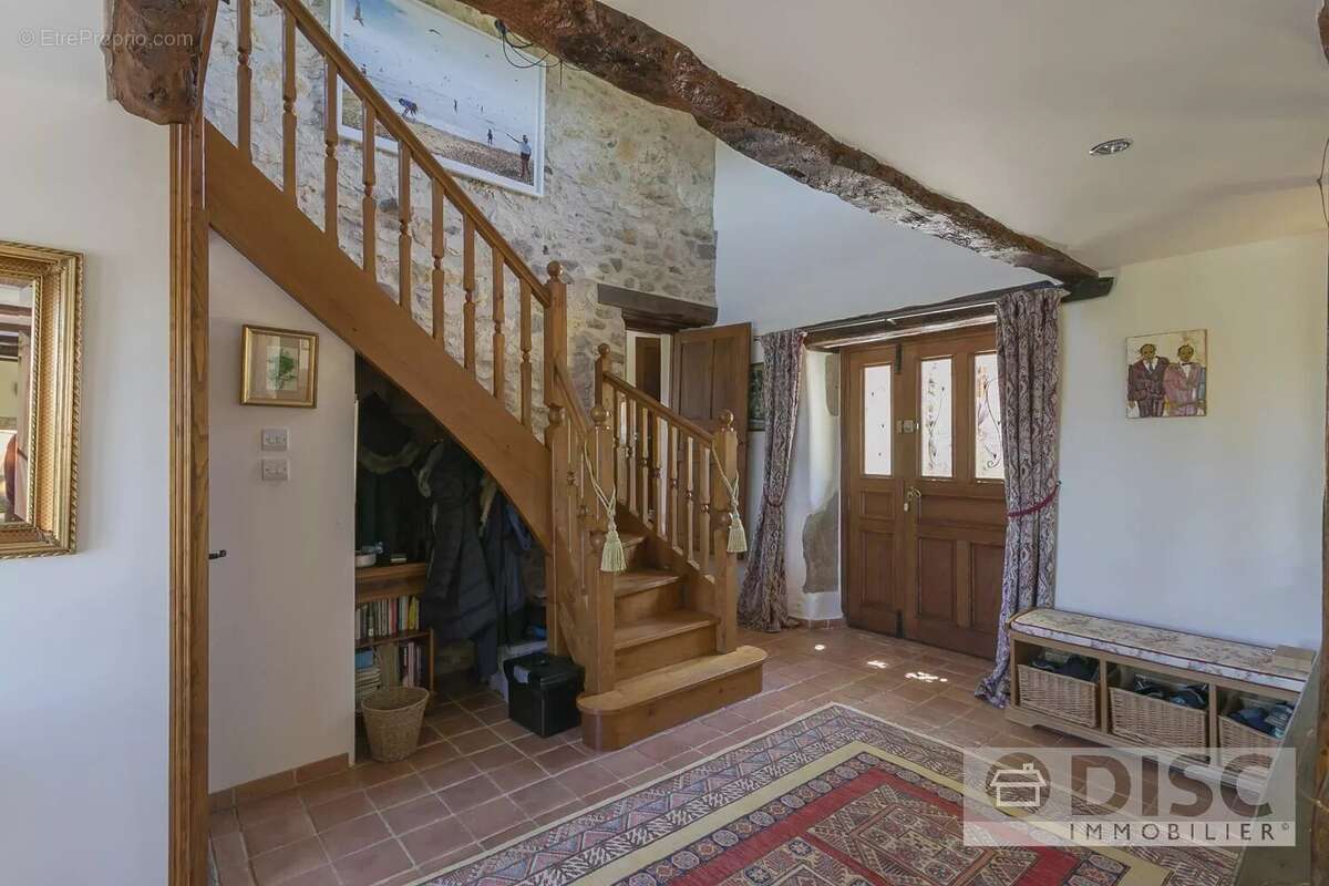 Maison à SAINT-MARTIN-LAGUEPIE