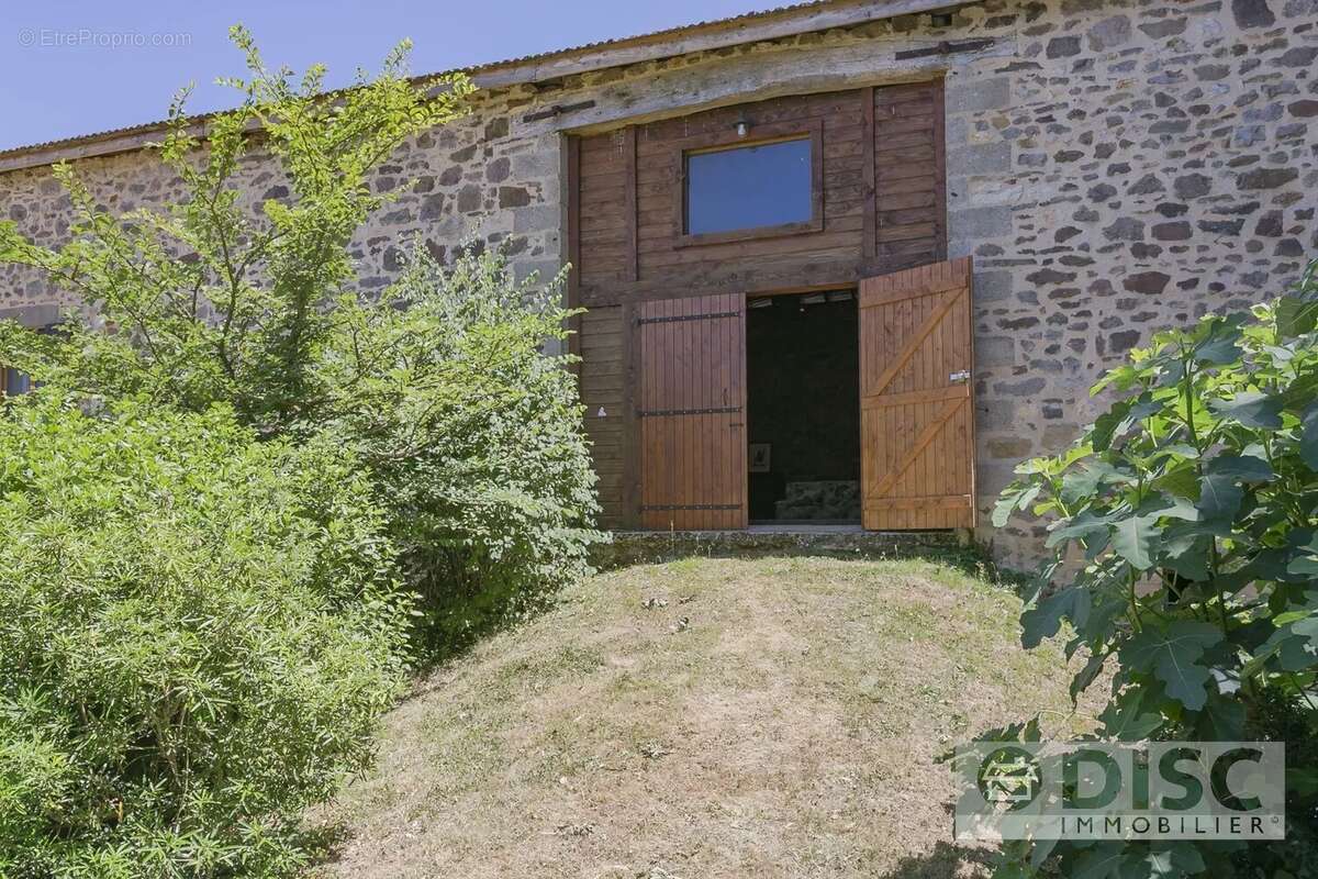 Maison à SAINT-MARTIN-LAGUEPIE