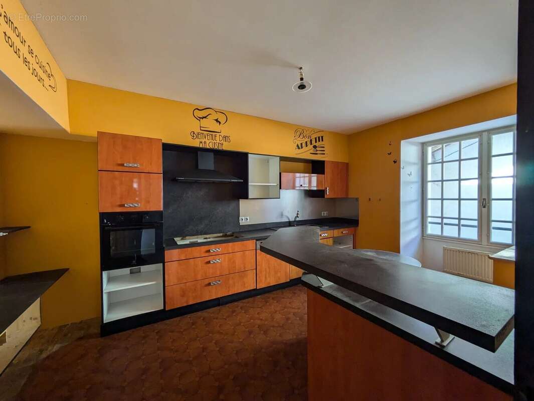 Appartement à ORADOUR-SUR-VAYRES