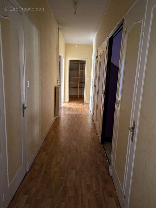 Appartement à ORADOUR-SUR-VAYRES