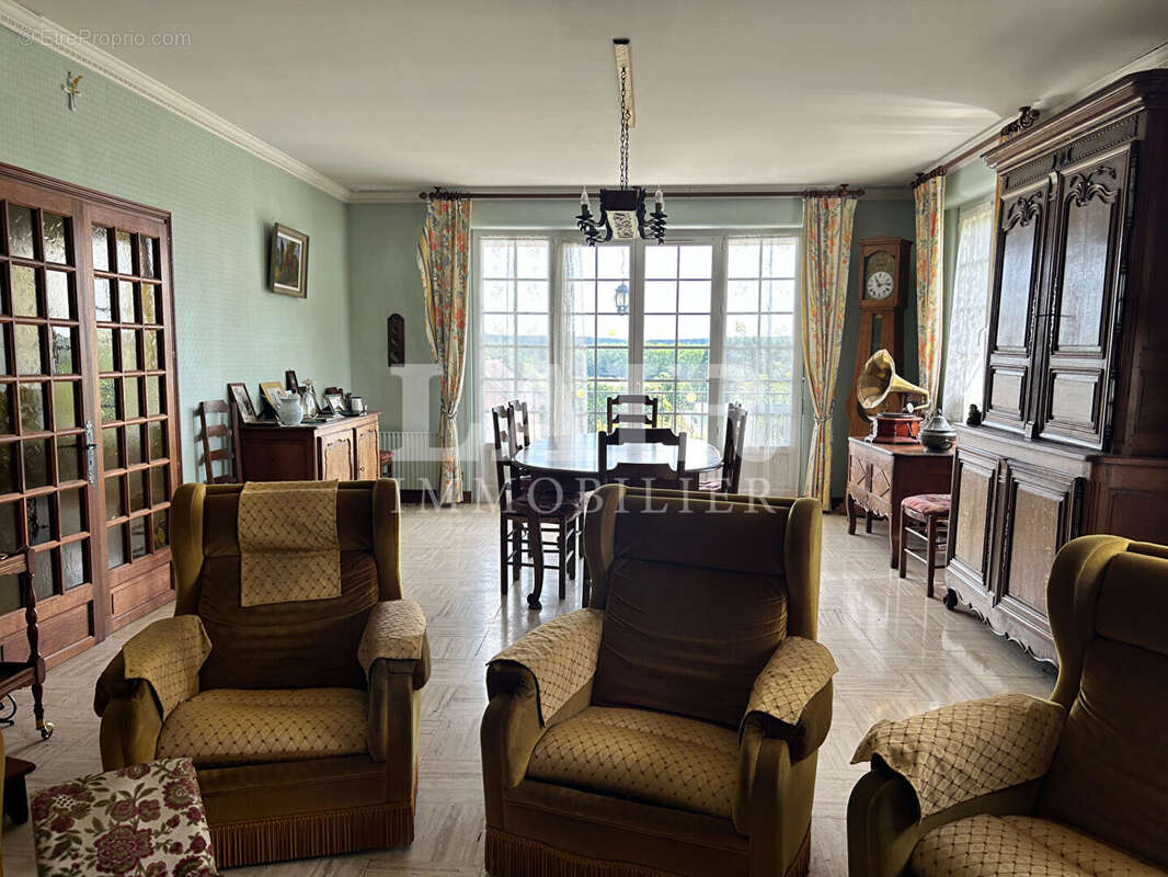 Maison à SILLY-EN-GOUFFERN