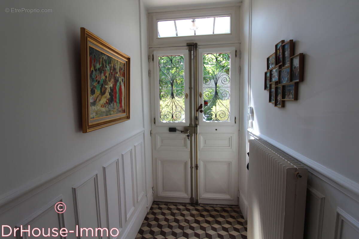 Maison à SAINT-PIERRE-LES-NEMOURS