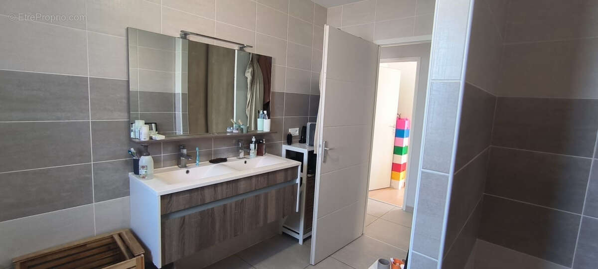 Maison à SAINT-GELAIS