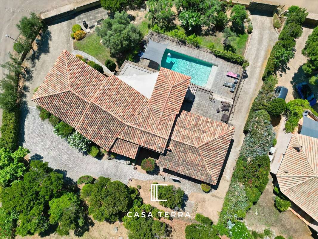 Maison à PORTO-VECCHIO