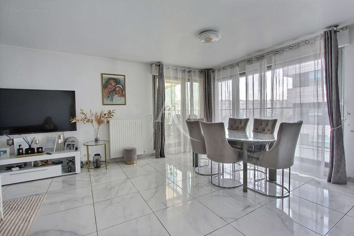 Appartement à ASNIERES-SUR-SEINE