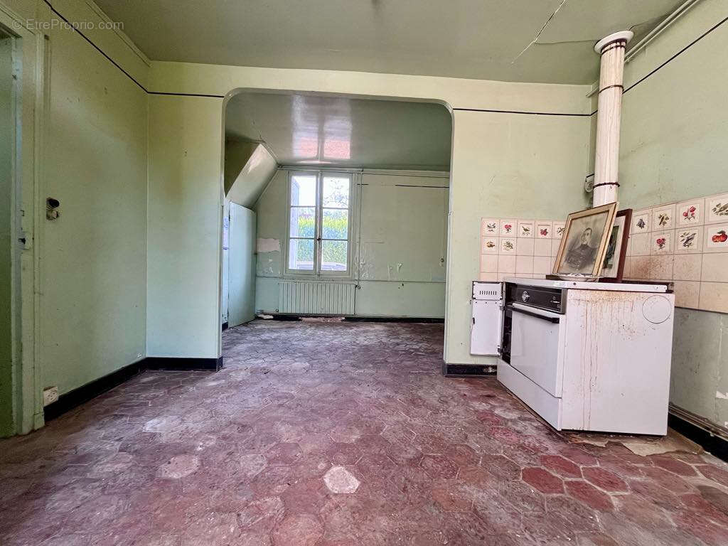 Maison à VIC-SUR-AISNE