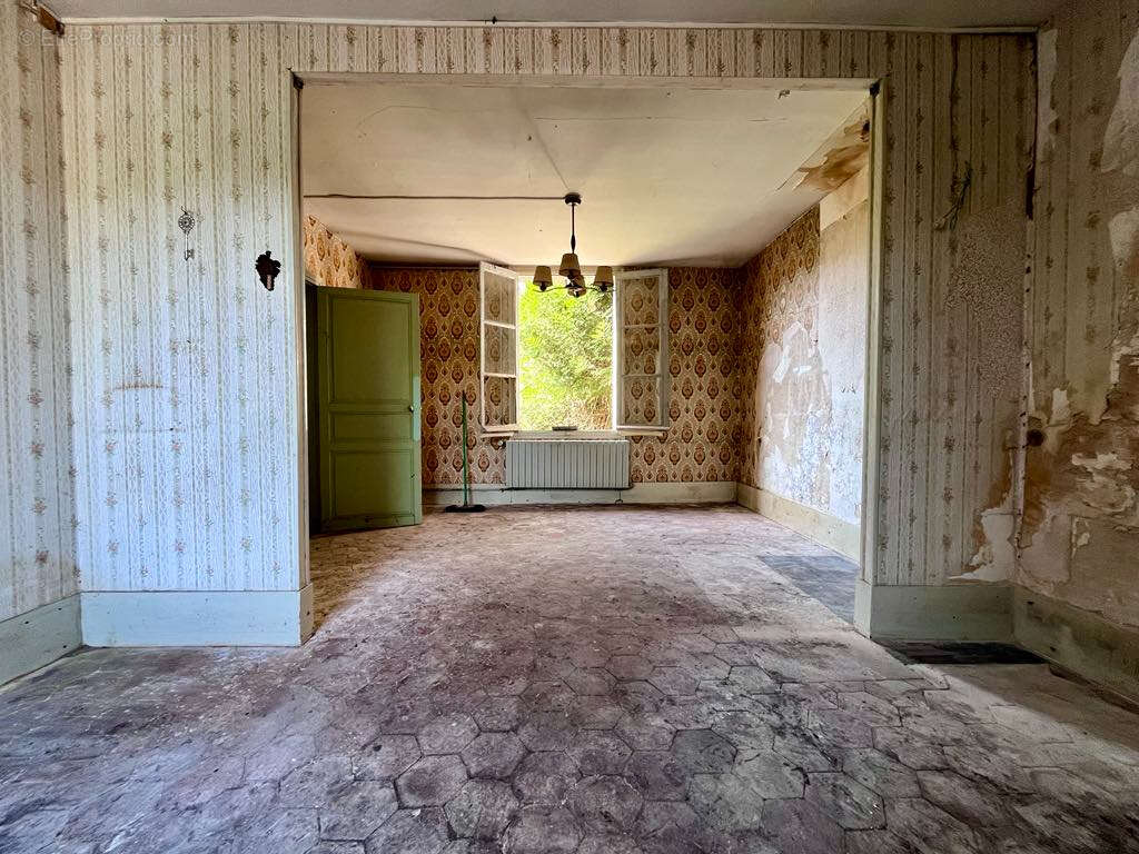 Maison à VIC-SUR-AISNE