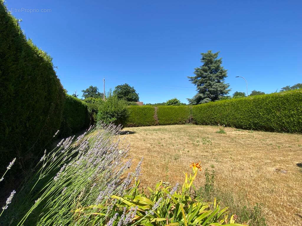 Maison à NEUILLY-SAINT-FRONT