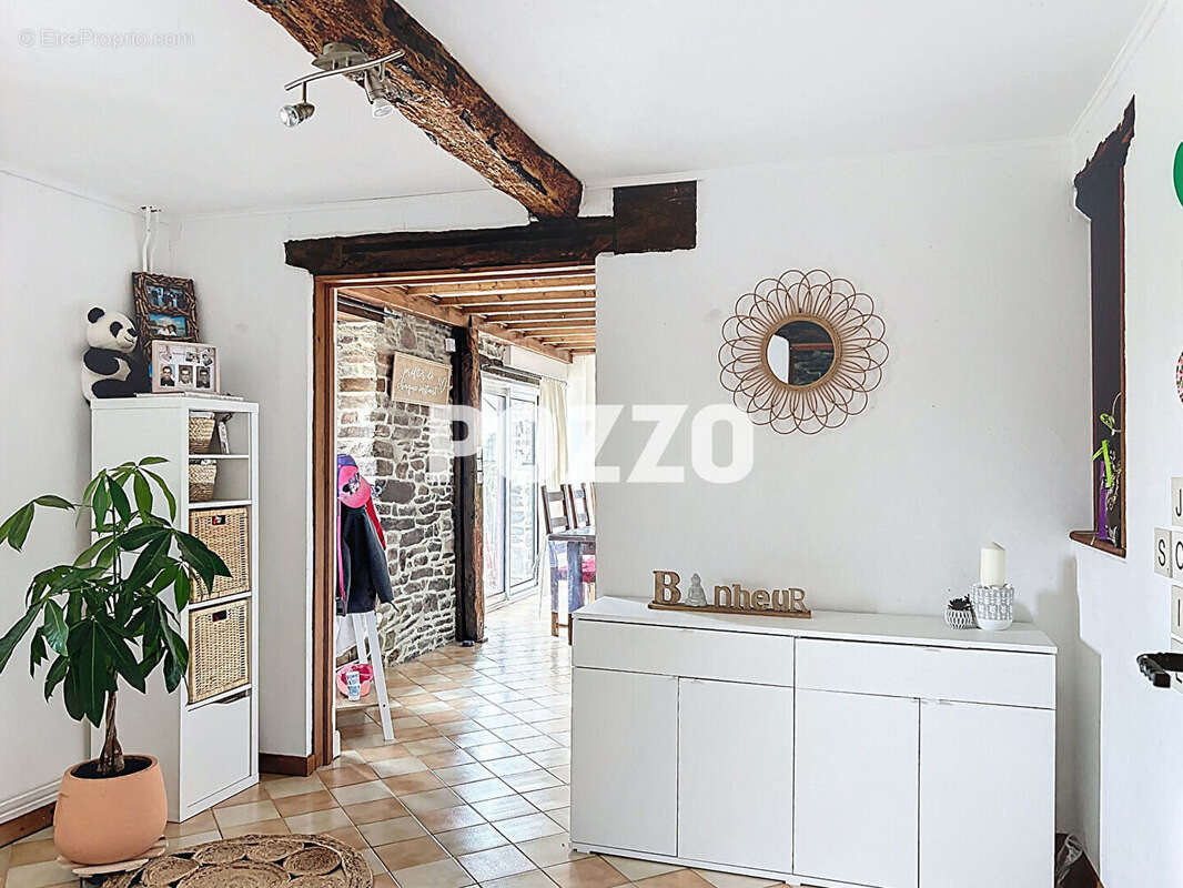 Maison à LE BENY-BOCAGE