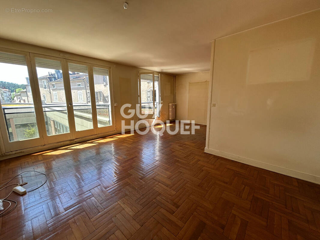 Appartement à CAHORS