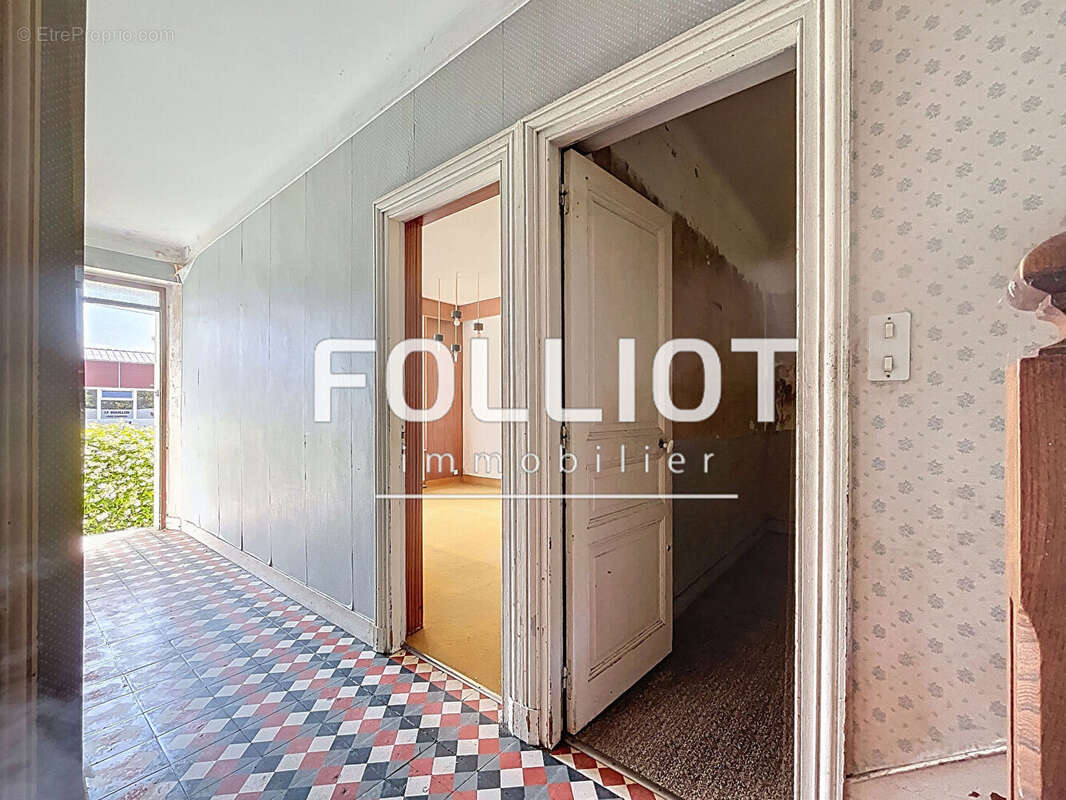 Maison à SAINT-PLANCHERS