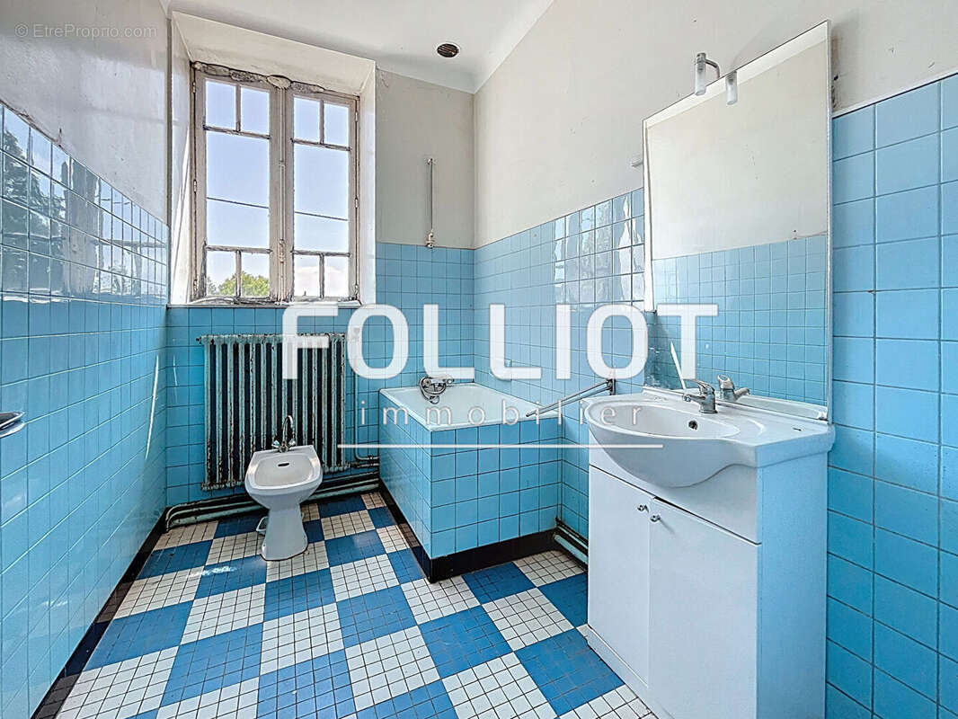 Maison à SAINT-PLANCHERS