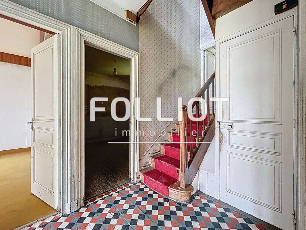 Maison à SAINT-PLANCHERS