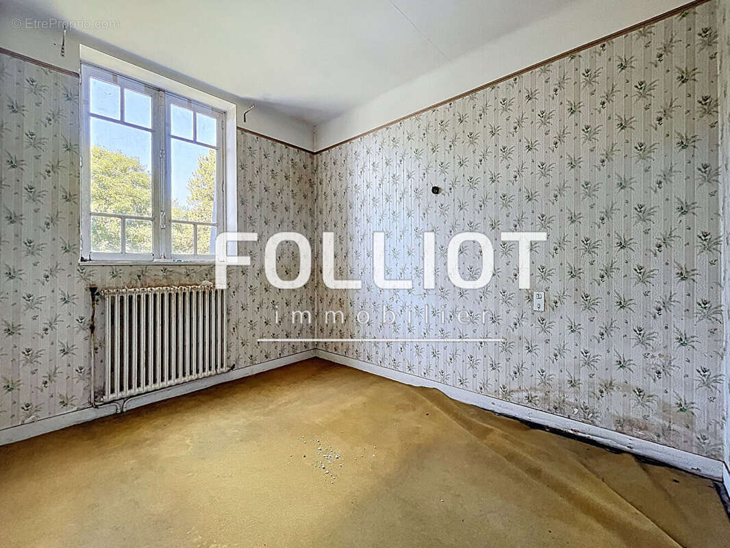 Maison à SAINT-PLANCHERS