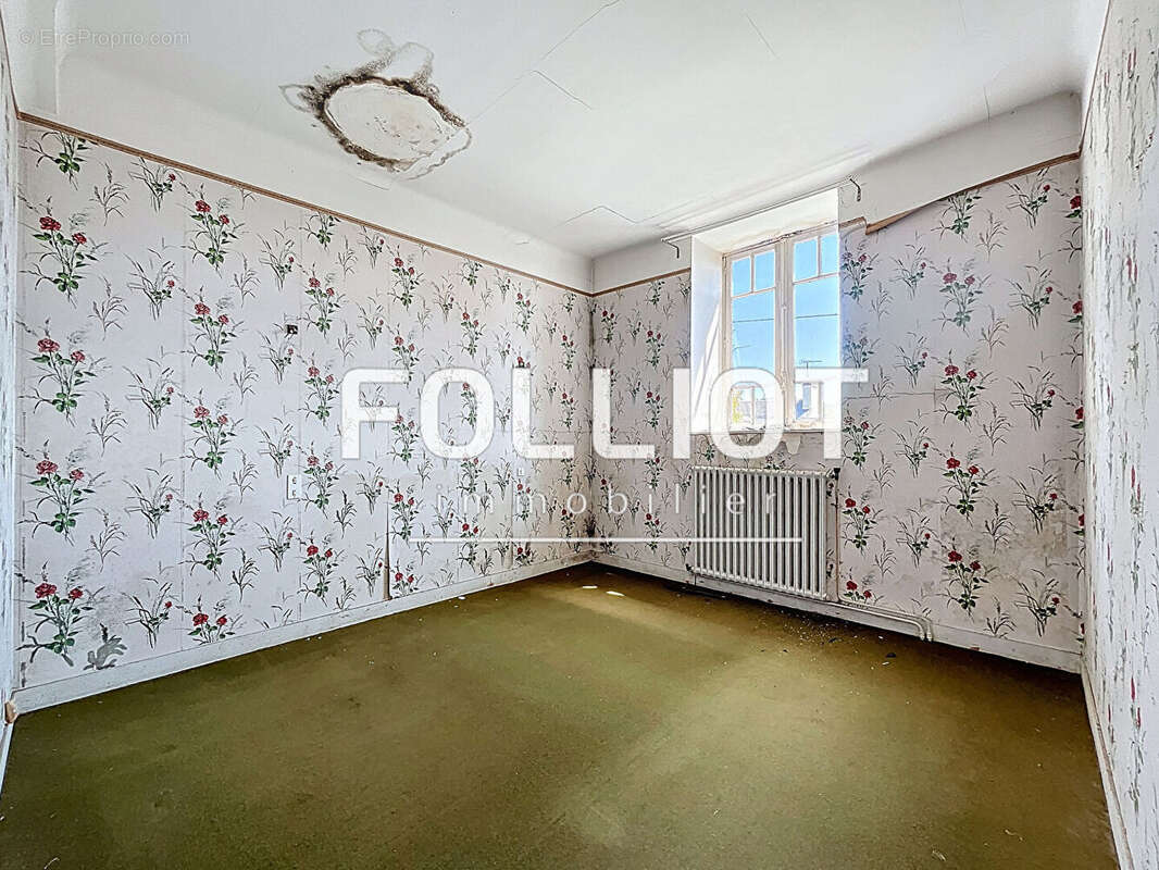 Maison à SAINT-PLANCHERS