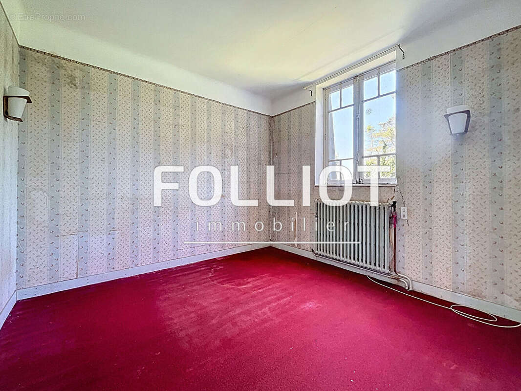 Maison à SAINT-PLANCHERS