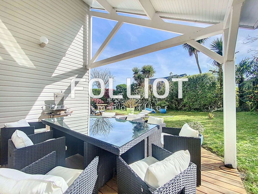 Maison à COUDEVILLE-SUR-MER