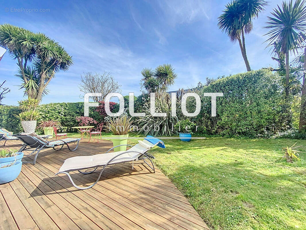 Maison à COUDEVILLE-SUR-MER