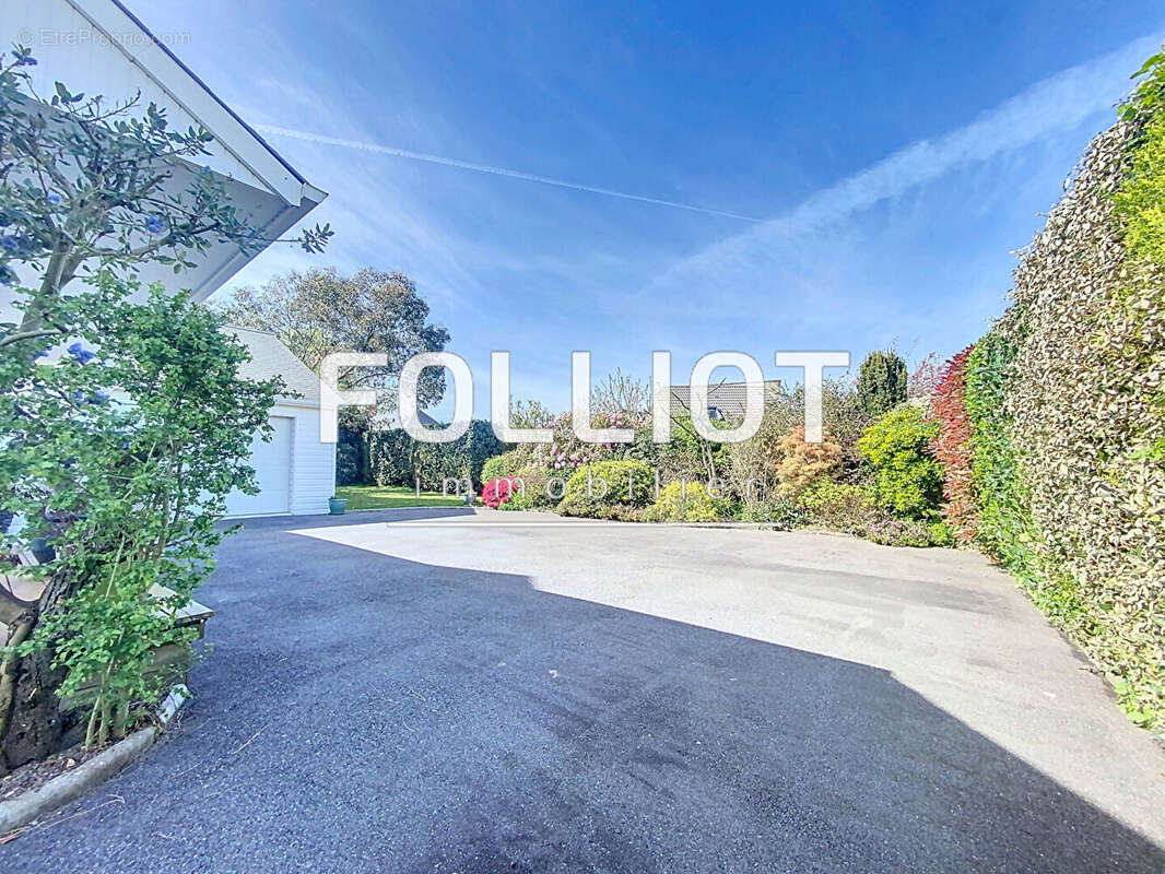 Maison à COUDEVILLE-SUR-MER