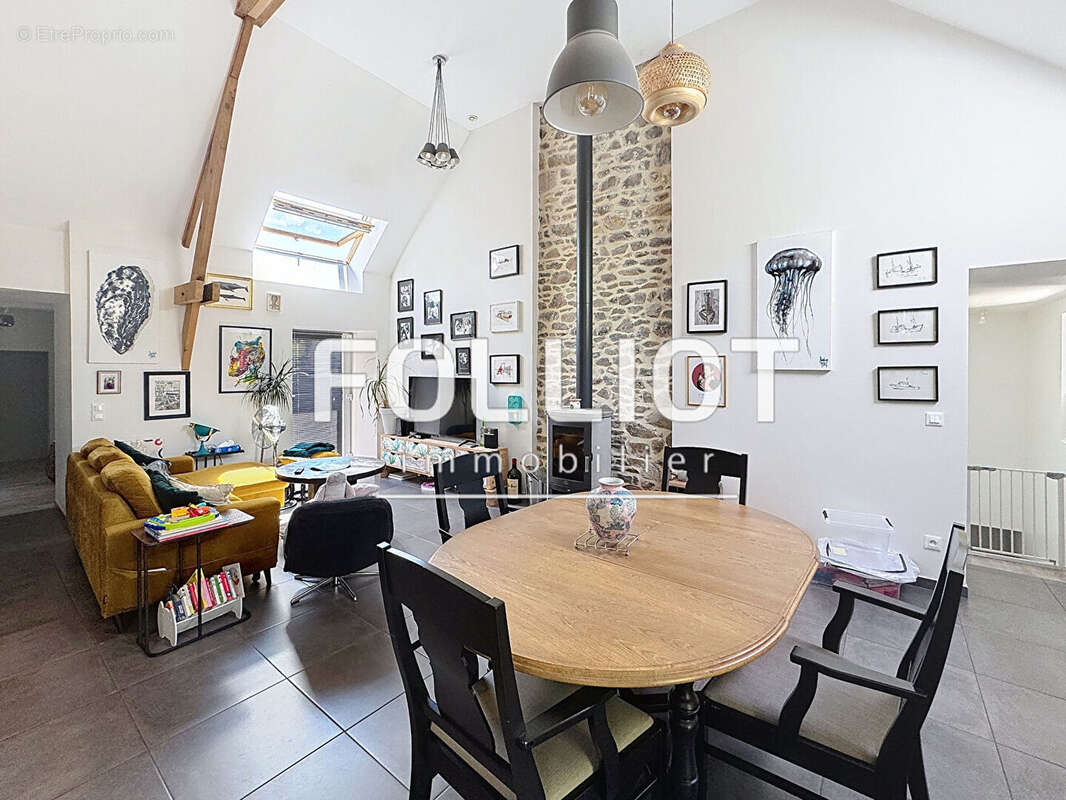 Maison à GOUVILLE-SUR-MER