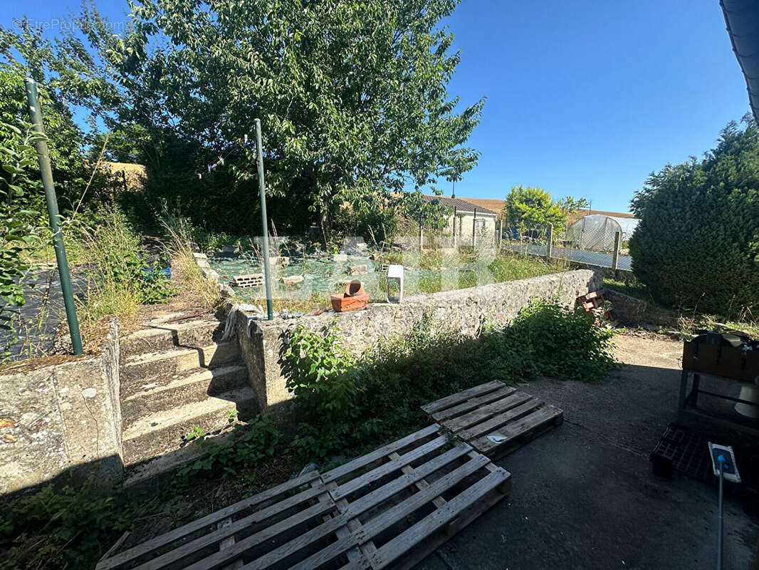 Maison à LONGNY-AU-PERCHE