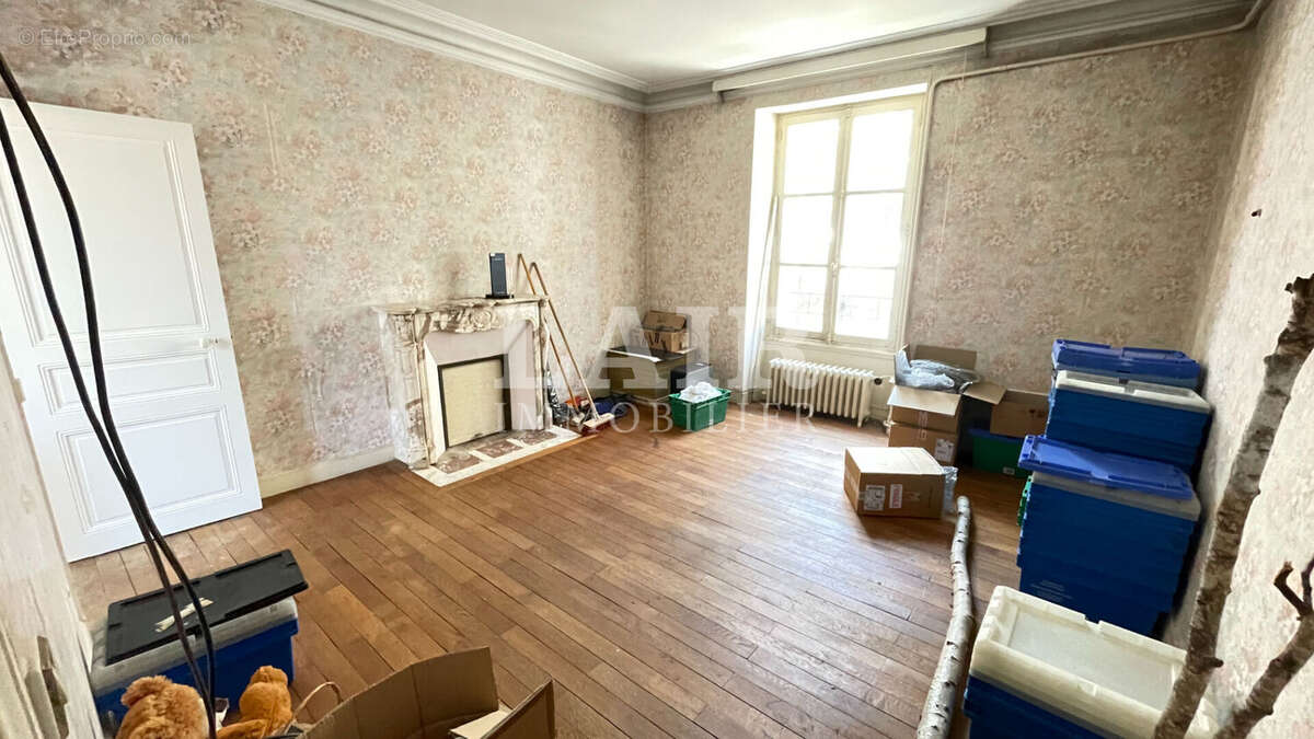 Appartement à FRESNAY-SUR-SARTHE