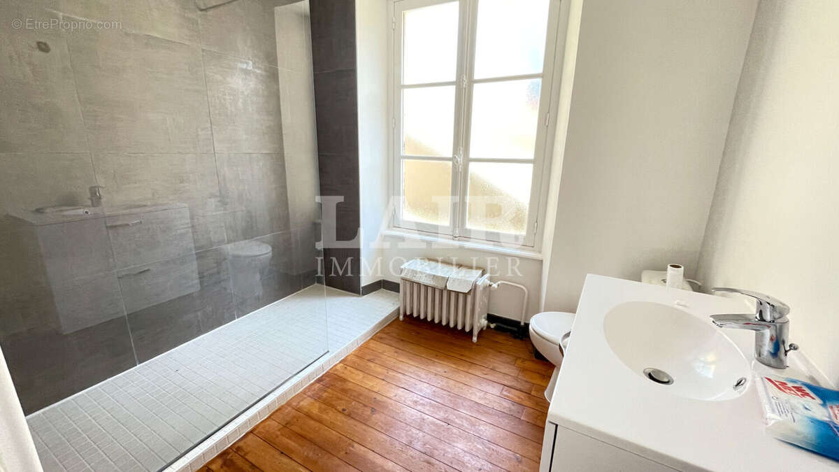 Appartement à FRESNAY-SUR-SARTHE