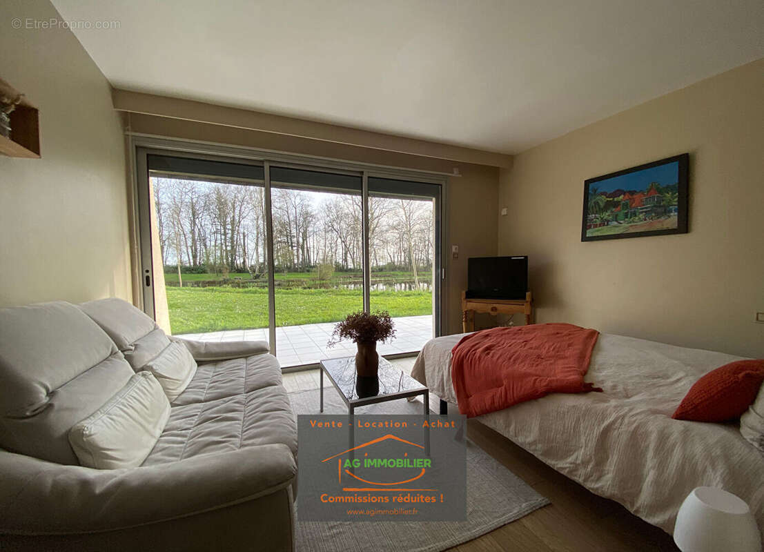 Maison à SAINT-MEEN-LE-GRAND