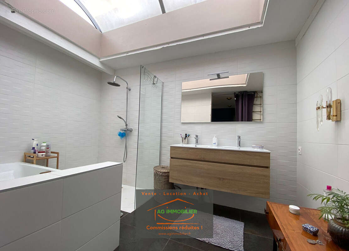 Maison à SAINT-MEEN-LE-GRAND