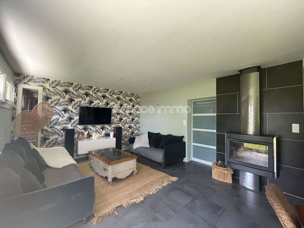 Maison à MORGNY-LA-POMMERAYE