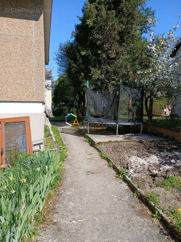 Maison à COULOMMIERS