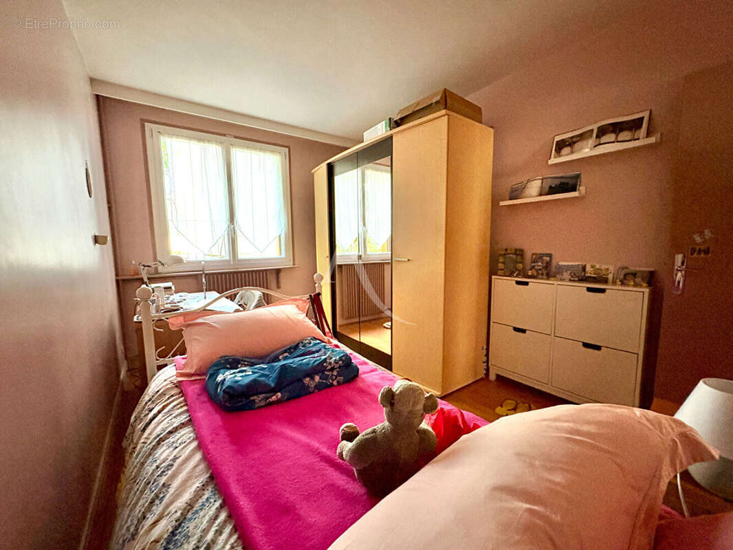 Appartement à FONTENAY-SOUS-BOIS