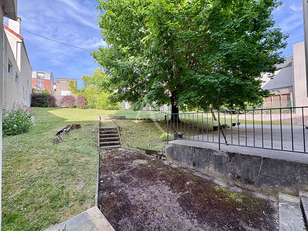 Appartement à FONTENAY-SOUS-BOIS