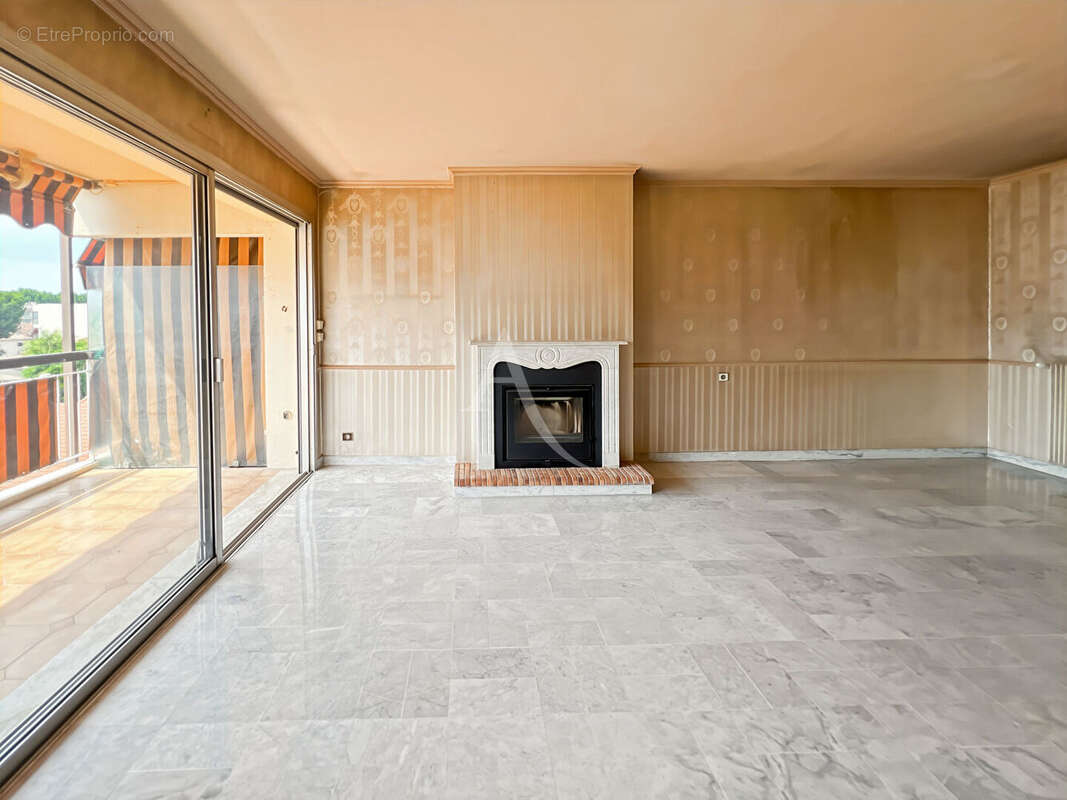 Appartement à CAGNES-SUR-MER