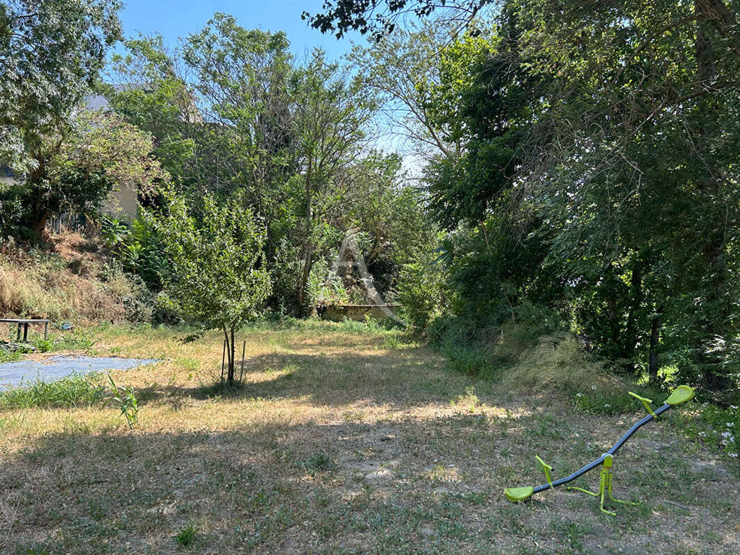 Terrain à TREBES