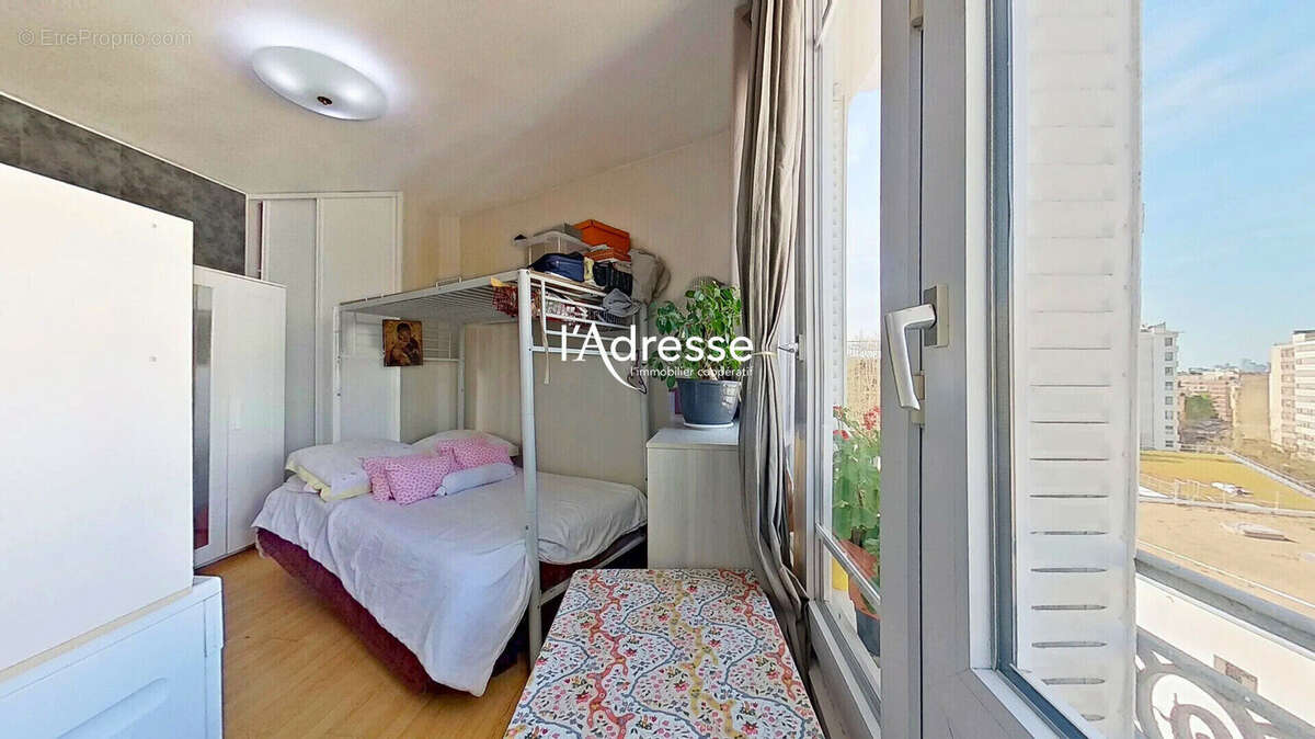 Appartement à PARIS-15E