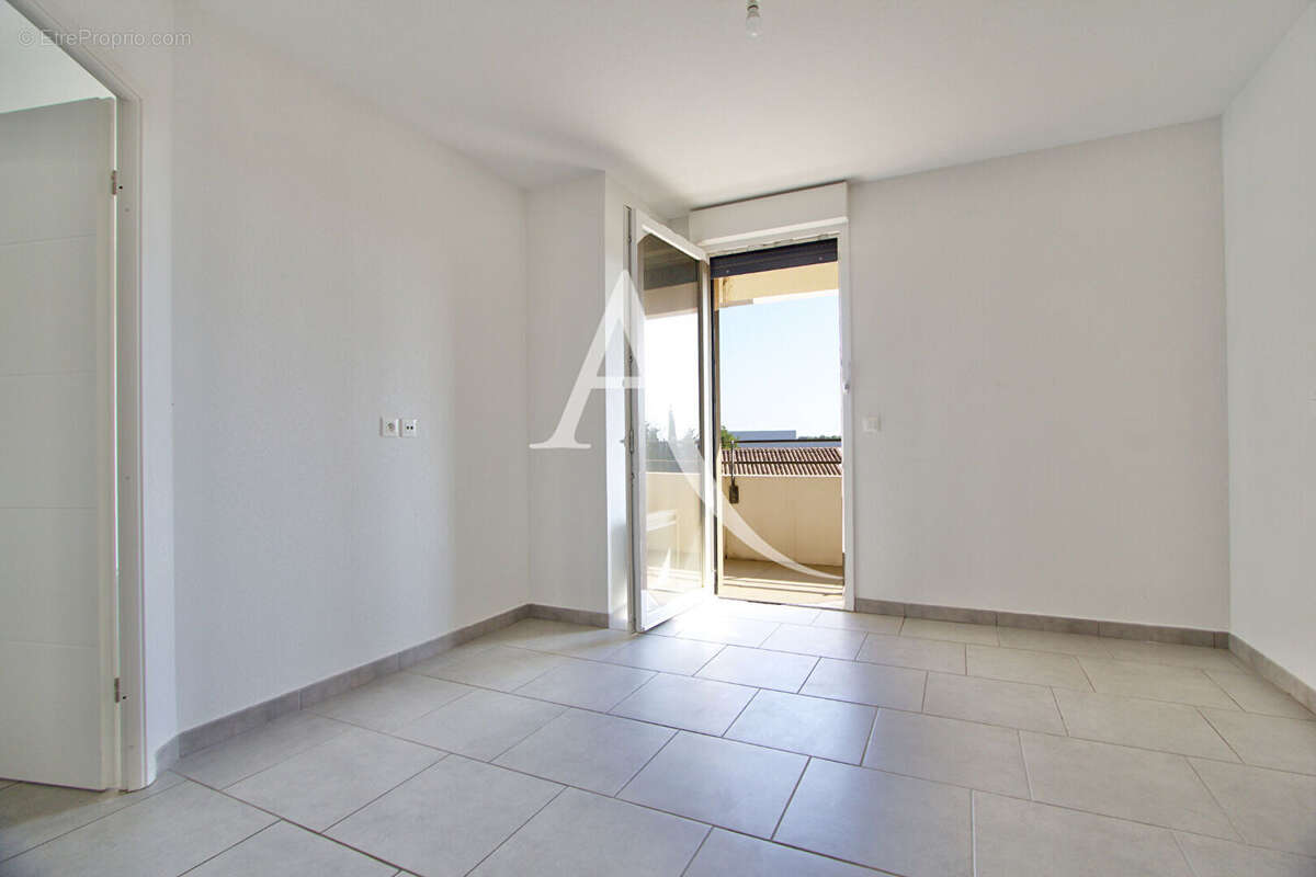 Appartement à LATTES