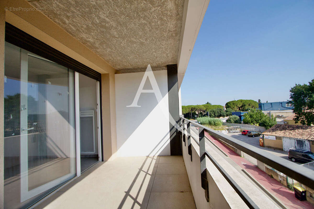 Appartement à LATTES